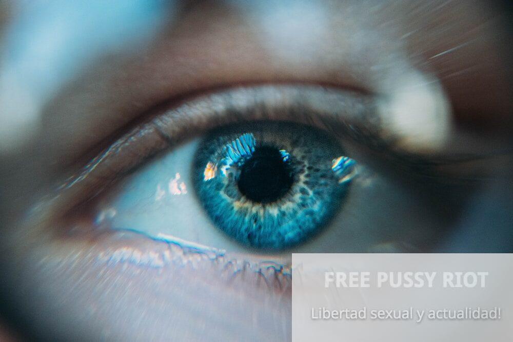 blue eye photo
