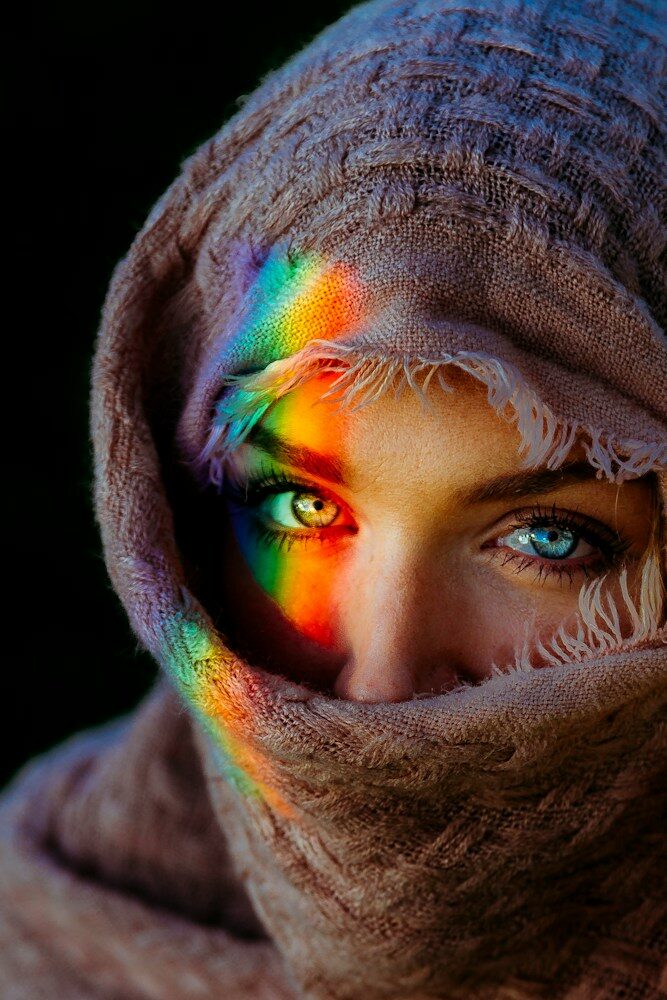 Gorro de punto de colores, como los pasamontañas que usa Pussy Riot